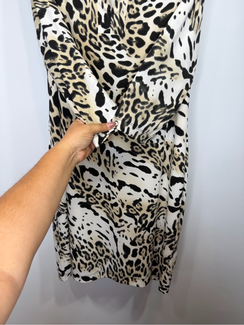 Chico's Leopard Print V-Neck Dress Size L - Picture 7 of 11
